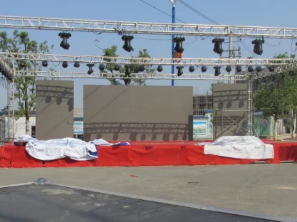 LED全彩顯示屏能否使用太陽能？